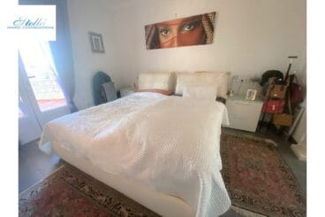 Dormitorio muy luminoso de la villa en venta con Stella Inmo Consulting