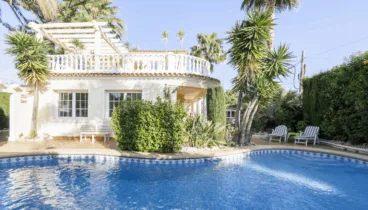 exterior de casa flamenca de quality rent a villa