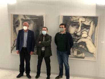Joan Castejón junto a Vicent Grimalt y Raúl Garcia de la Reina en la Casa de la Cultura