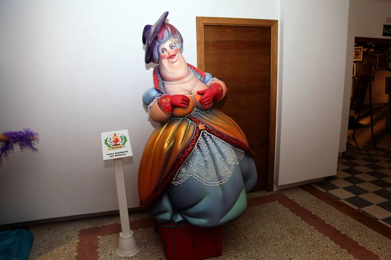 Ninot Indultat 2022, de la falla Les Roques