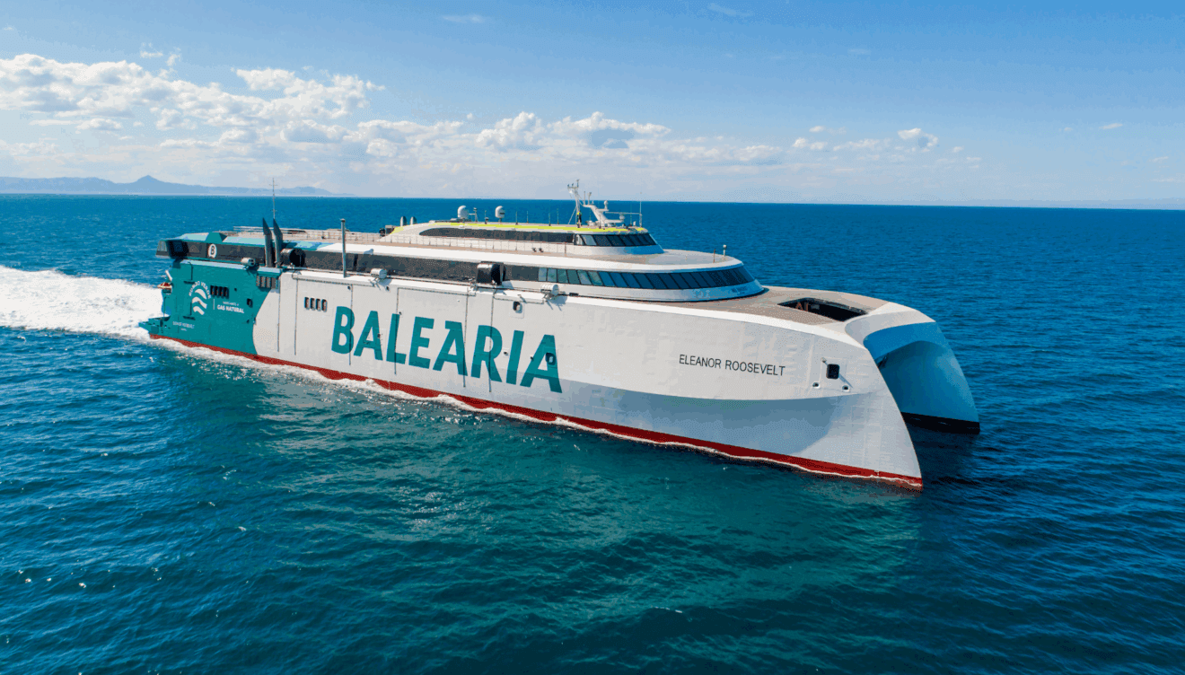 Baleària firma la primera financiación sostenible del sector marítimo en España