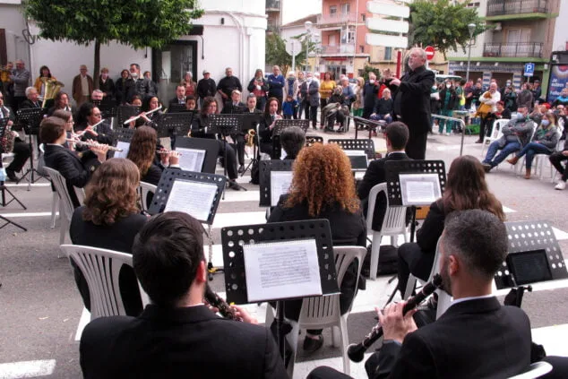 concierto de la banda en la falla saladar 04