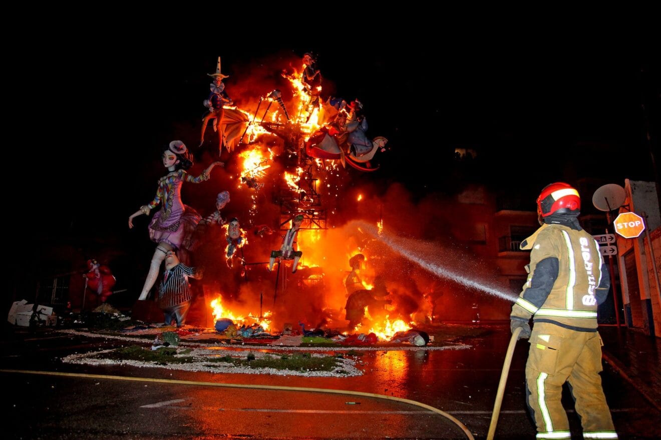 Cremà de las fallas ganadoras de Dénia 2022 42