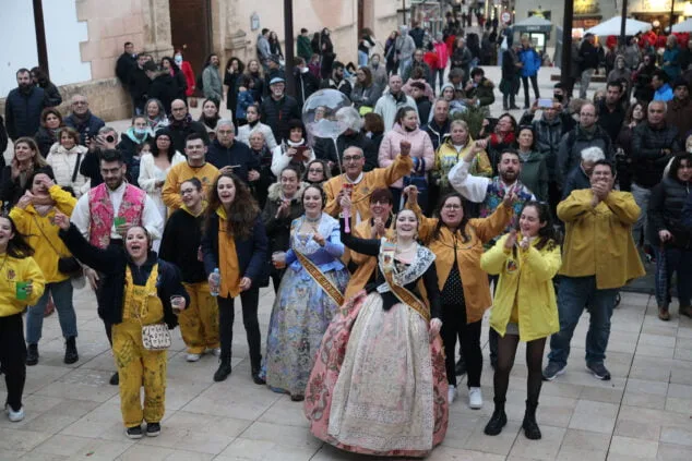 El fuego se impone a la lluvia: las Fallas de Dénia despiden el ejercicio más largo de la historia 249 crema infantiles de denia y nuevos cargos 10