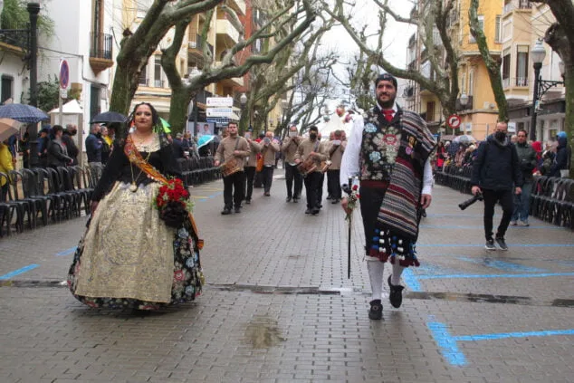 El fuego se impone a la lluvia: las Fallas de Dénia despiden el ejercicio más largo de la historia 122 dia de la ofrenda de las fallas 2022 10