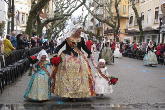 El fuego se impone a la lluvia: las Fallas de Dénia despiden el ejercicio más largo de la historia 116 dia de la ofrenda de las fallas 2022 16
