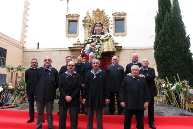 El fuego se impone a la lluvia: las Fallas de Dénia despiden el ejercicio más largo de la historia 94 dia de la ofrenda de las fallas 2022 39