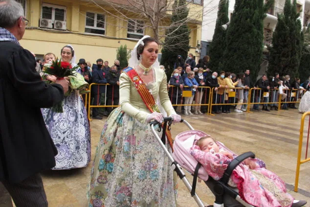 El fuego se impone a la lluvia: las Fallas de Dénia despiden el ejercicio más largo de la historia 92 dia de la ofrenda de las fallas 2022 41