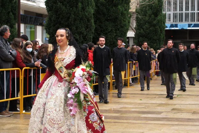 El fuego se impone a la lluvia: las Fallas de Dénia despiden el ejercicio más largo de la historia 80 dia de la ofrenda de las fallas 2022 53
