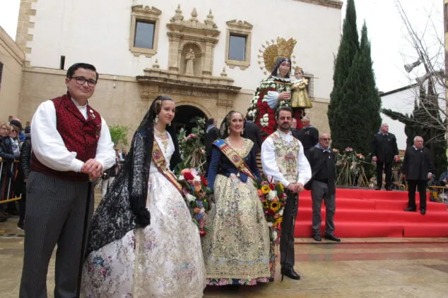 El fuego se impone a la lluvia: las Fallas de Dénia despiden el ejercicio más largo de la historia 64 dia de la ofrenda de las fallas 2022 69