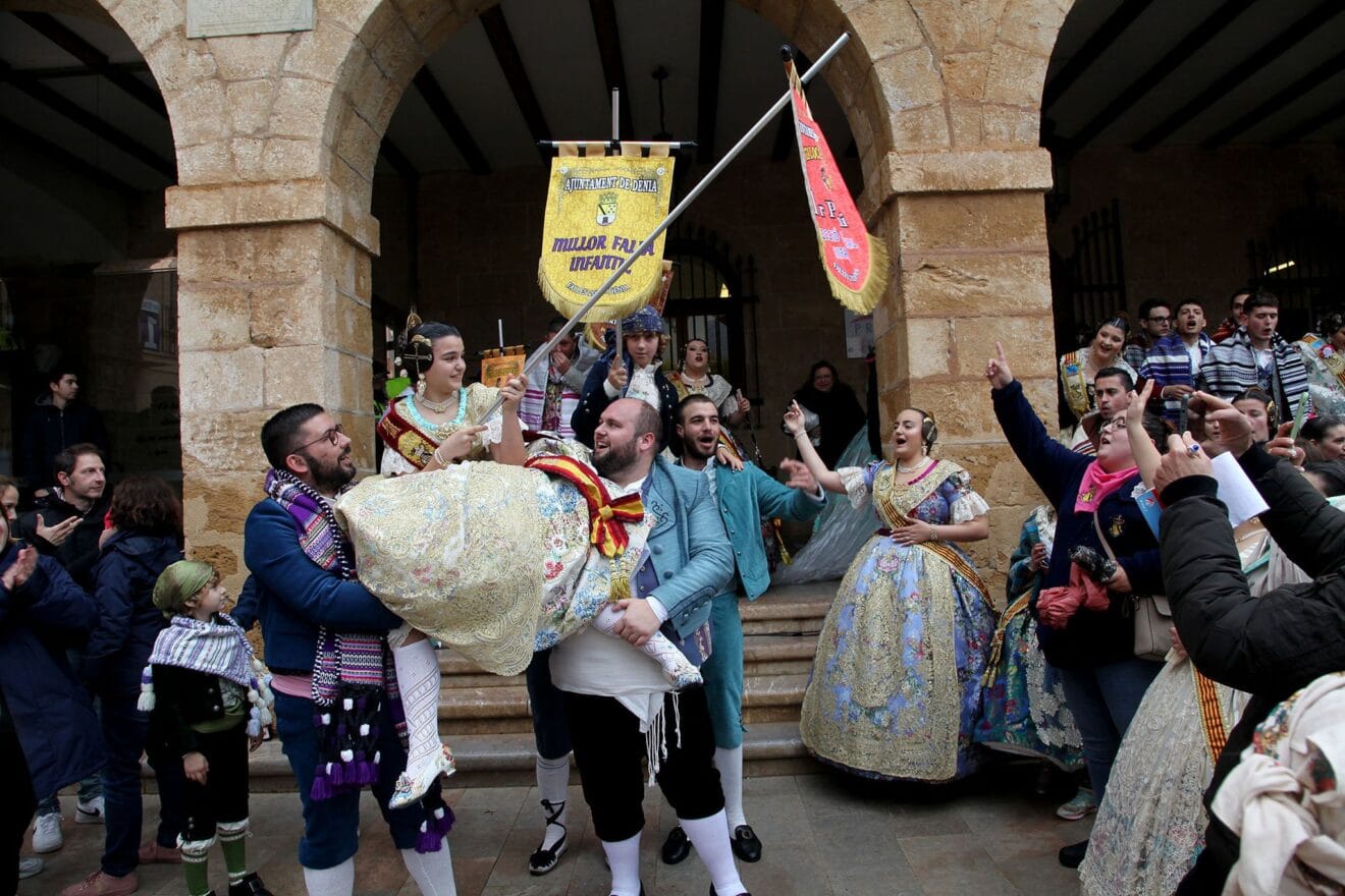 Entrega de premios infantiles de las Fallas de Dénia 15