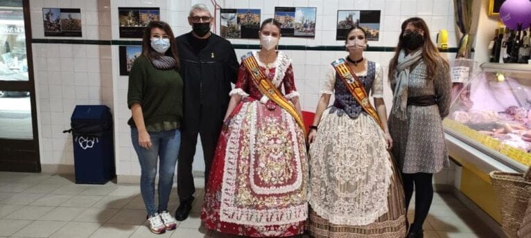Exposición de la historia dels Premis Fallers al Mercat Municipal