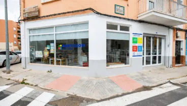 Facahada de Montessori English Academy