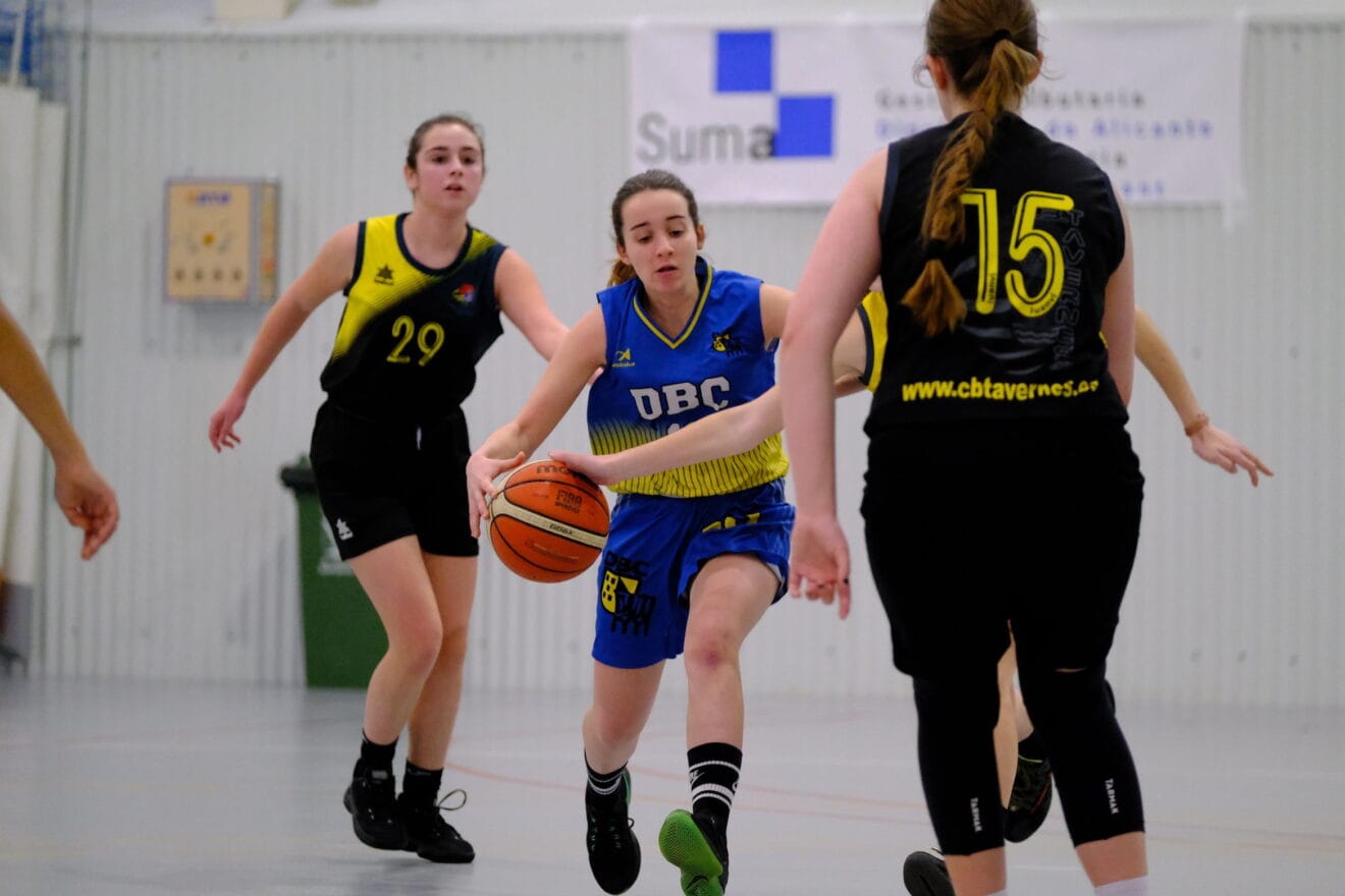 El Junior Femenino jugó en Torrent