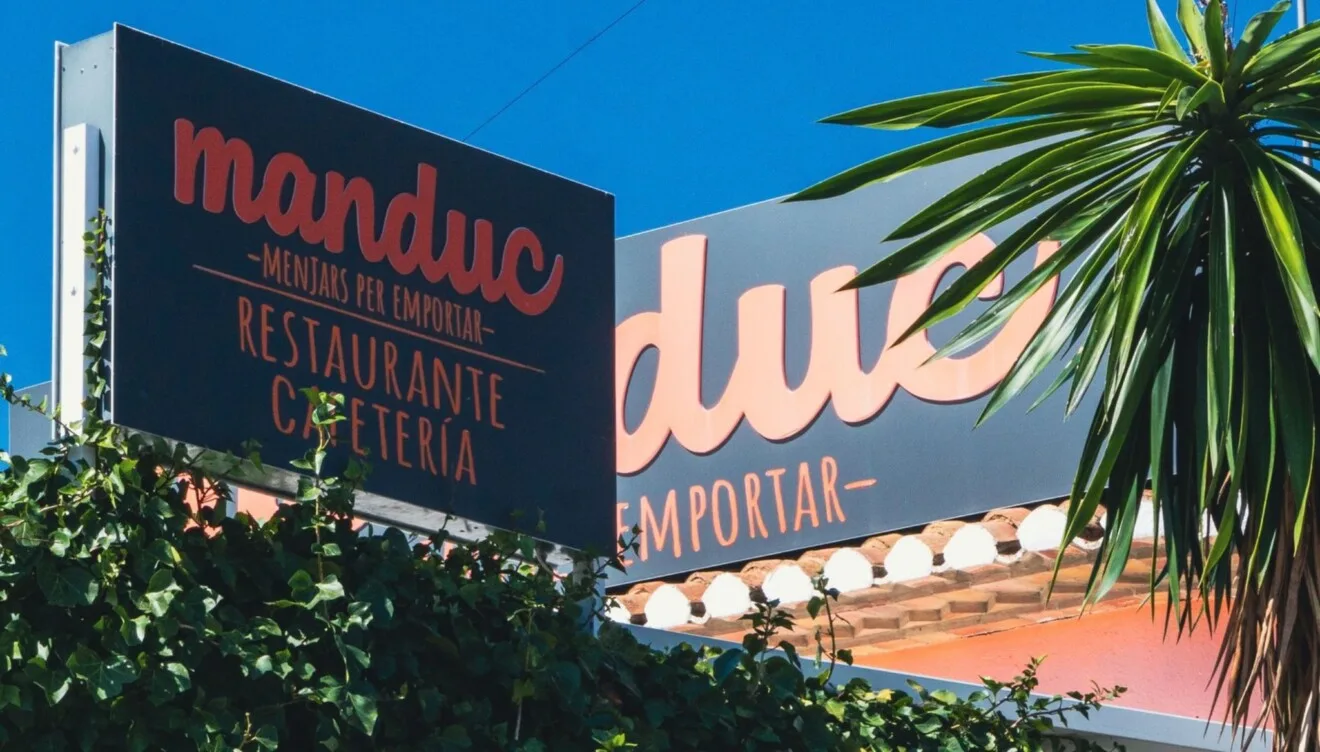 Platos de cocina mediterránea tradicional y contemporánea en Dénia