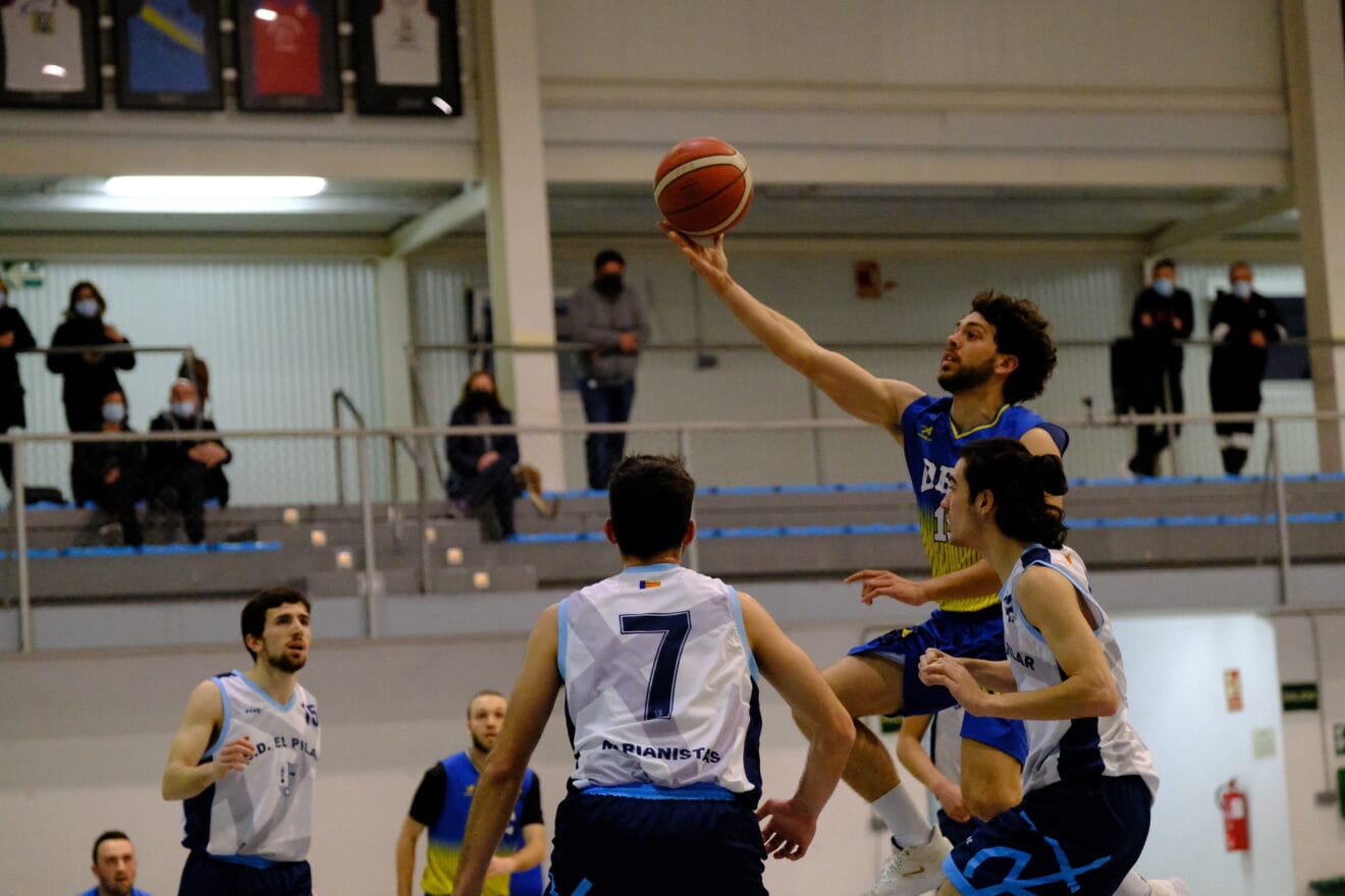 El senior masculino preferente pierde ante El Pilar