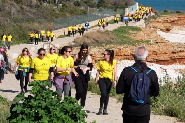 caminata solidaria de amunt contra el cancer en denia 03