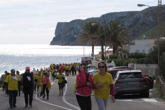 caminata solidaria de amunt contra el cancer en denia 29