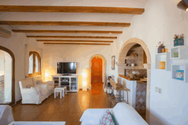 Cocina conectada al salón de la vivienda