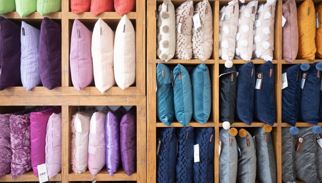 Cojines y ropa de cama en Calpe - Muebles Martínez