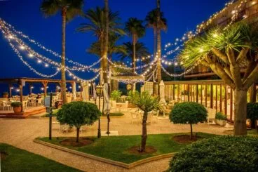 Exterior de Hotel los Ángeles de noche