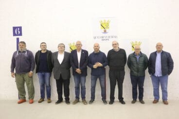 Félix con autoridades y patrocinadores