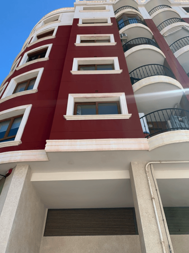 la vivienda en venta se encuentra en el primer piso del edificio