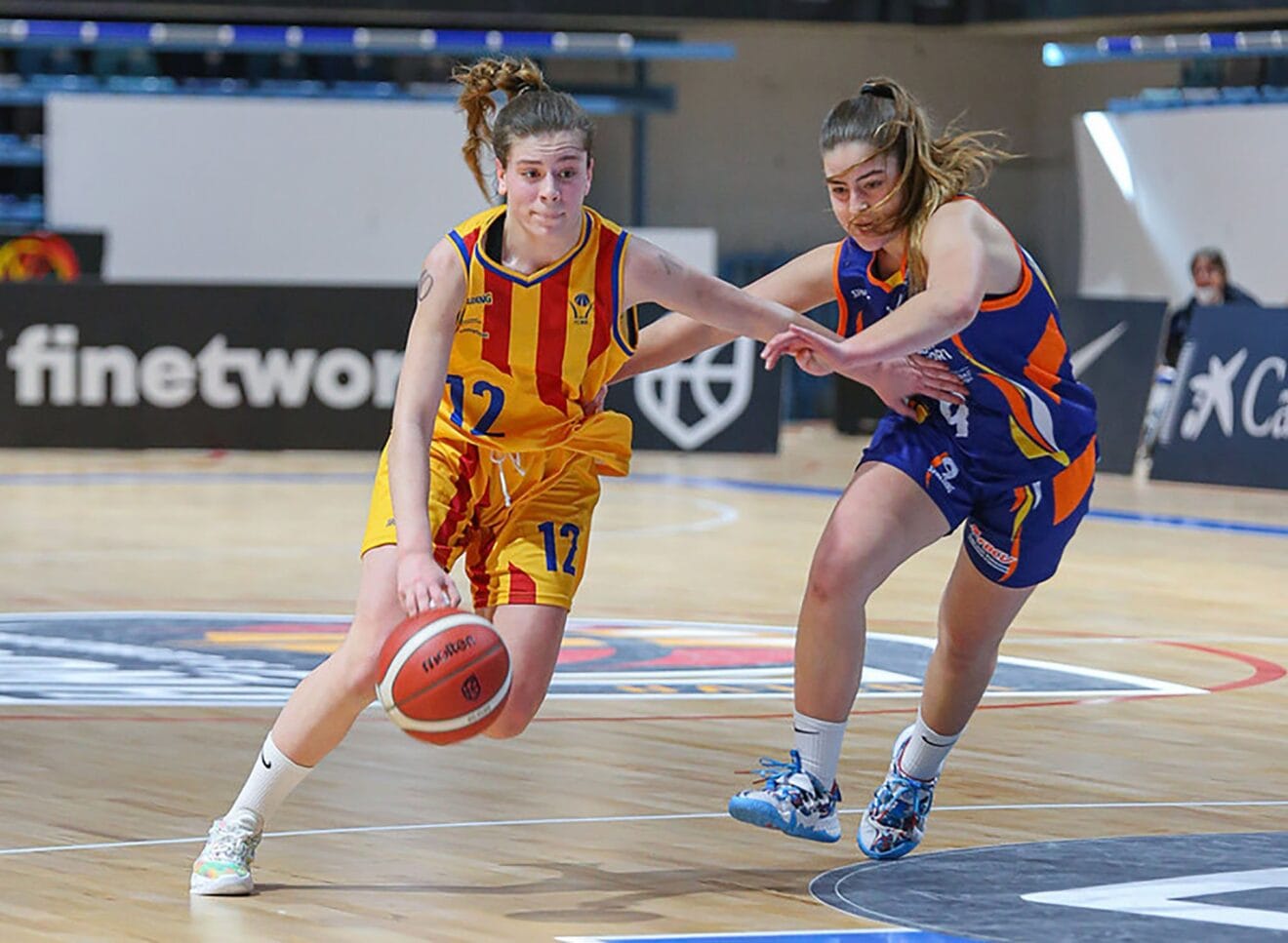 Martina defendiendo durante la final