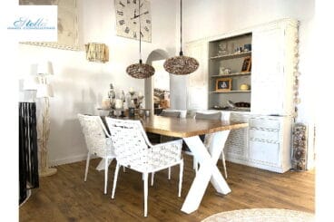 Mesa de la zona comedor para 4 personas