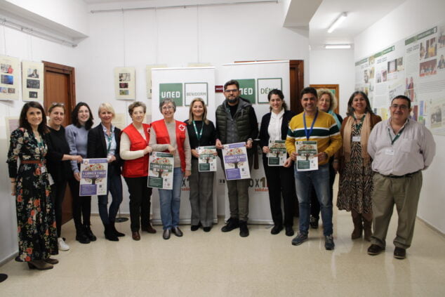 Imagen: Presentación de la campaña solidaria 'Libro x Kilo'