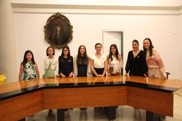 aida y noa son elegidas falleras mayores de denia 06