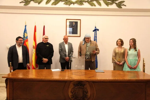 Así reaccionaron Noa y Aida al ser elegidas Falleras Mayores de Dénia 46 aida y noa son elegidas falleras mayores de denia 08