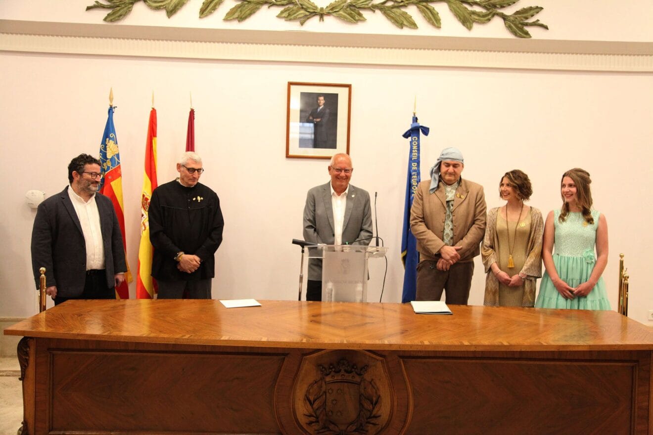 Aida y Noa son elegidas Falleras Mayores de Dénia 11