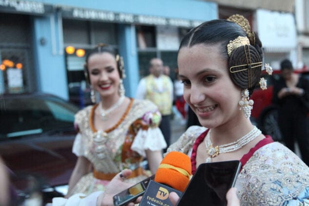 aida y noa son elegidas falleras mayores de denia 24