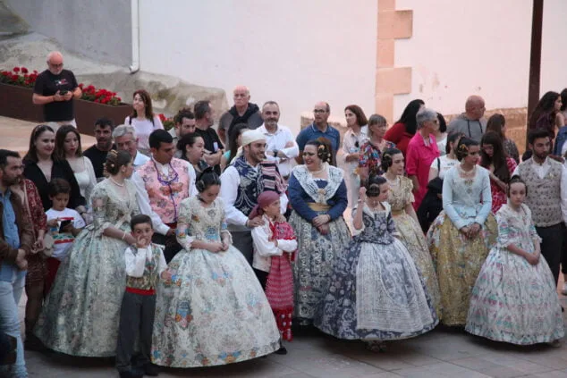 Así reaccionaron Noa y Aida al ser elegidas Falleras Mayores de Dénia 63 aida y noa son elegidas falleras mayores de denia 30