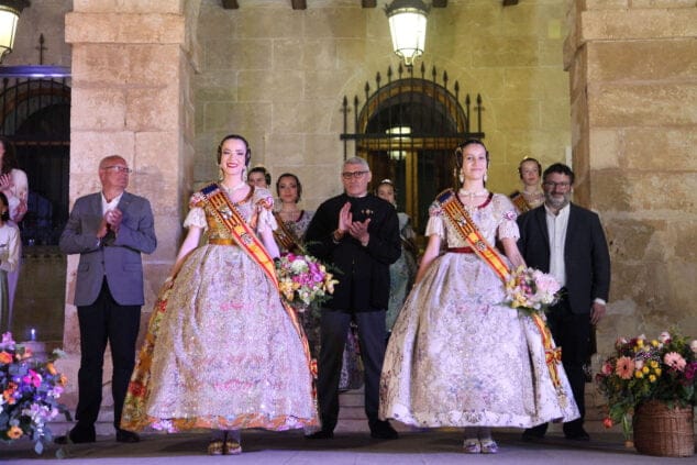 aida y noa son elegidas falleras mayores de denia 73