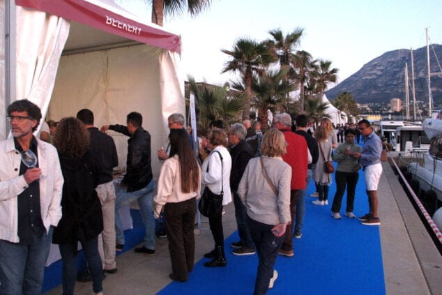 Playa, cultura, vino y comercio: un fin de semana redondo en Dénia 34 ambiente en denia durante el fin de semana del 1 de mayo 04