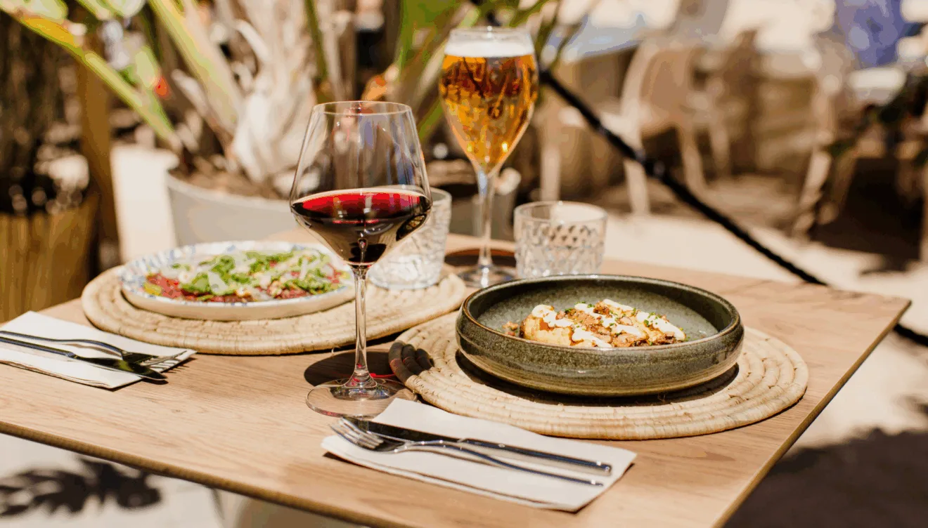 Comer en Dénia junto al mar