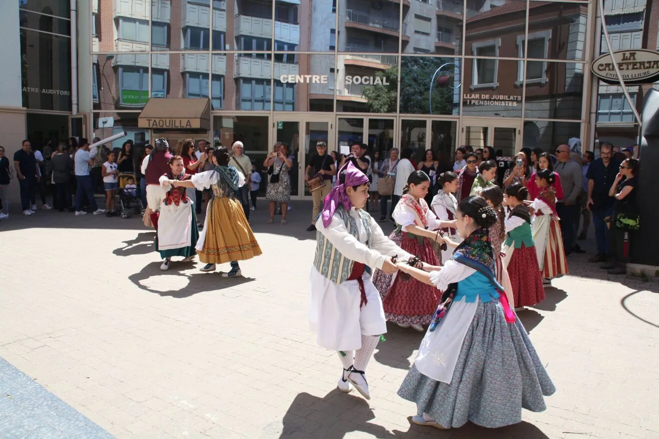 Cuarta edición de Dansant a la Marina en Dénia 03