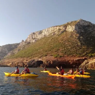 Excursiones en Kayak a la Cova Tallada