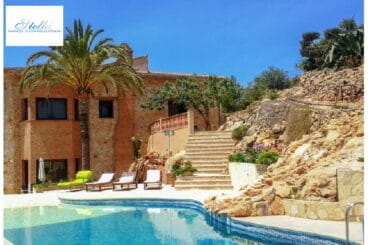 Fachada de la villa en venta en Pedreguer