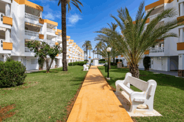 Jardines muy bien mantenidos del residencial