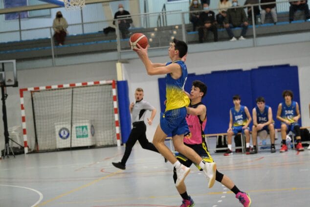 Imagen: Junior masculino jugó en Genovés