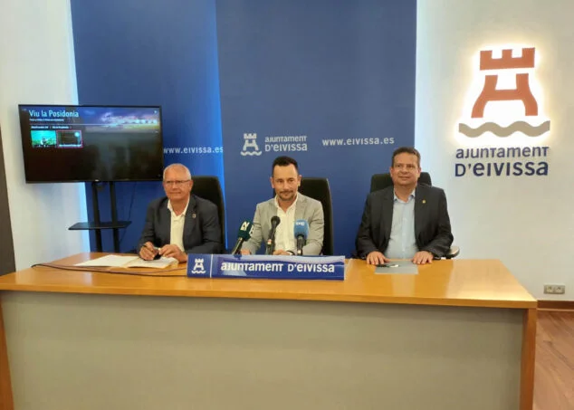 Imagen: Los alcaldes de Dénia, Ibiza y Cambrils en la presentación del proyecto conjunto