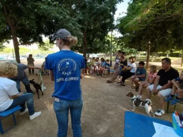 Taller canino en la campaña a Berenar al parc