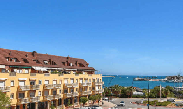 Imagen: Vistas al Club Náutico de Dénia