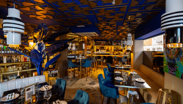 Imatge: Ambient exòtic i únic en aquesta taverna de Dénia