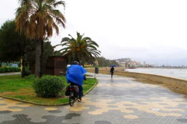 Bicileta en el paseo de la Marineta Cassiana