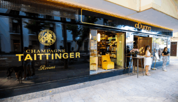 Celebración con Champagne Taittinger en aDuana Wine Experience