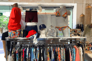 Combina los bikinis y complementos que más te gusten